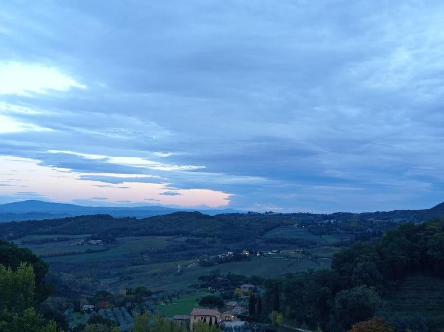Splendido Ampio Appartamento A Montepulciano Stazione Kültér fotó