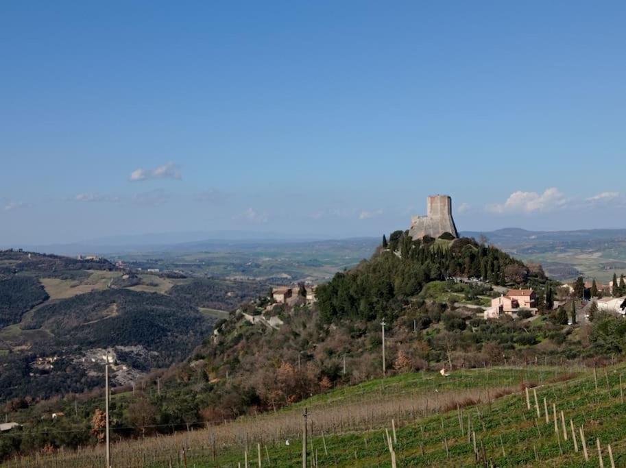 Splendido Ampio Appartamento A Montepulciano Stazione Kültér fotó